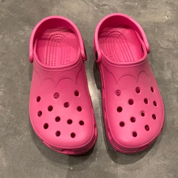 CROCS Shoes - Like New Pink Crocs